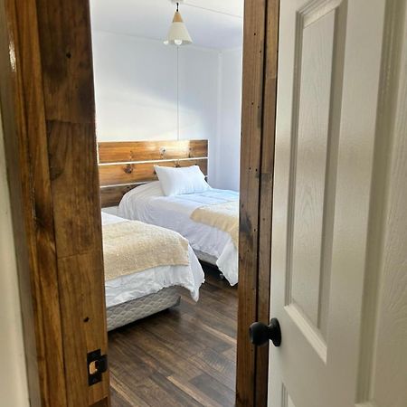 Terra Hostal Puerto Natales Ngoại thất bức ảnh