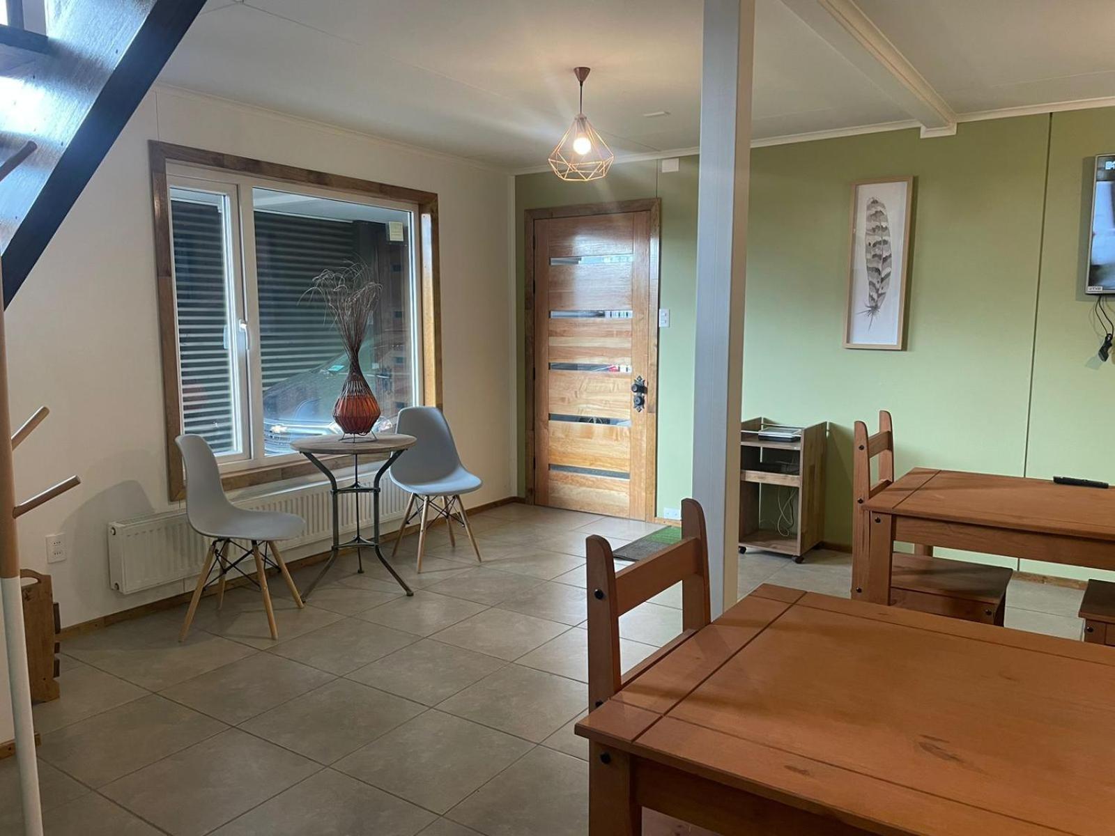 Terra Hostal Puerto Natales Ngoại thất bức ảnh